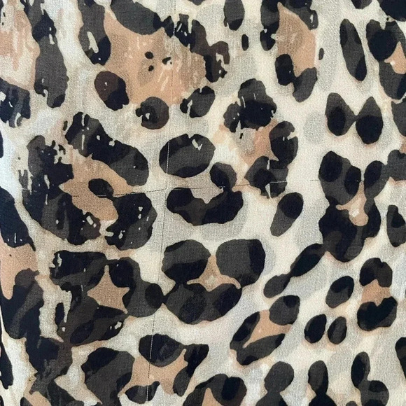 L’AGENCE sheer leopard blouse - Picture 5 of 6